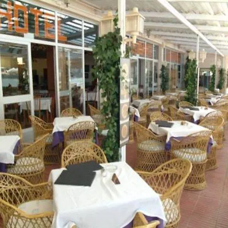 弗格斯式索勒海滩酒店 4*